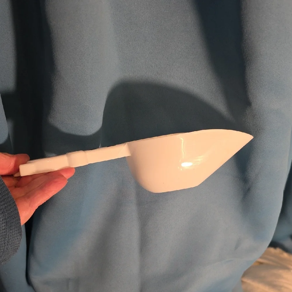 Blue Cat-Shaped Pet Food Scoop